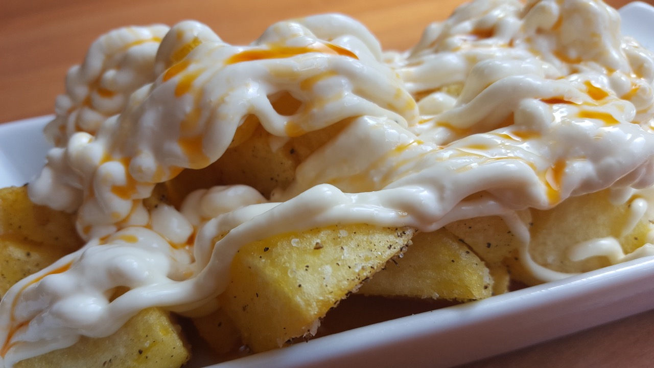 Patatas bravas